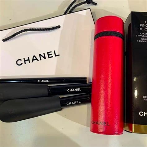 chanel brush set review|Chanel diva brush set 2023.